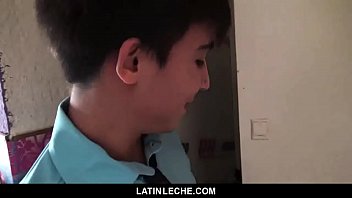 Twinks latinos flacos tienen sexo a pelo